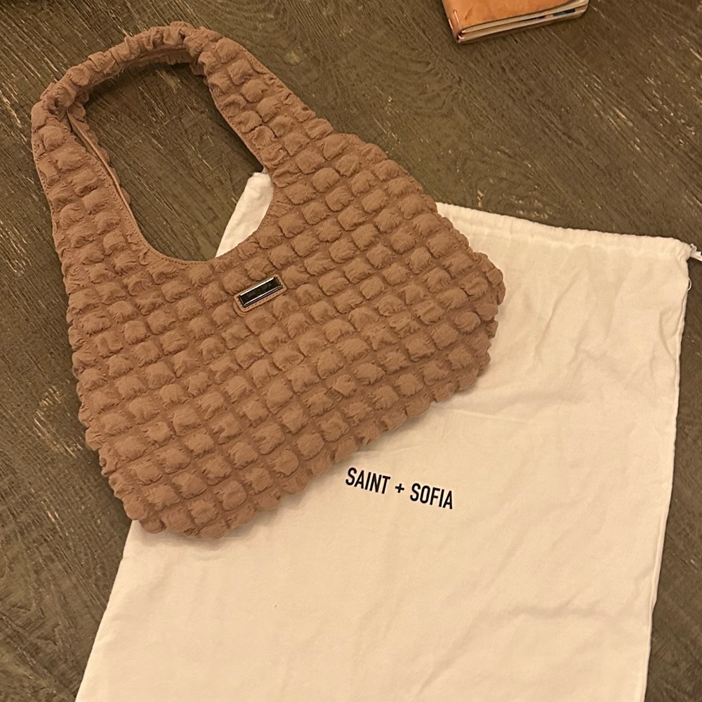 NEW Soho Shoulder Tote Bag in Tan - Picture 6 of 8